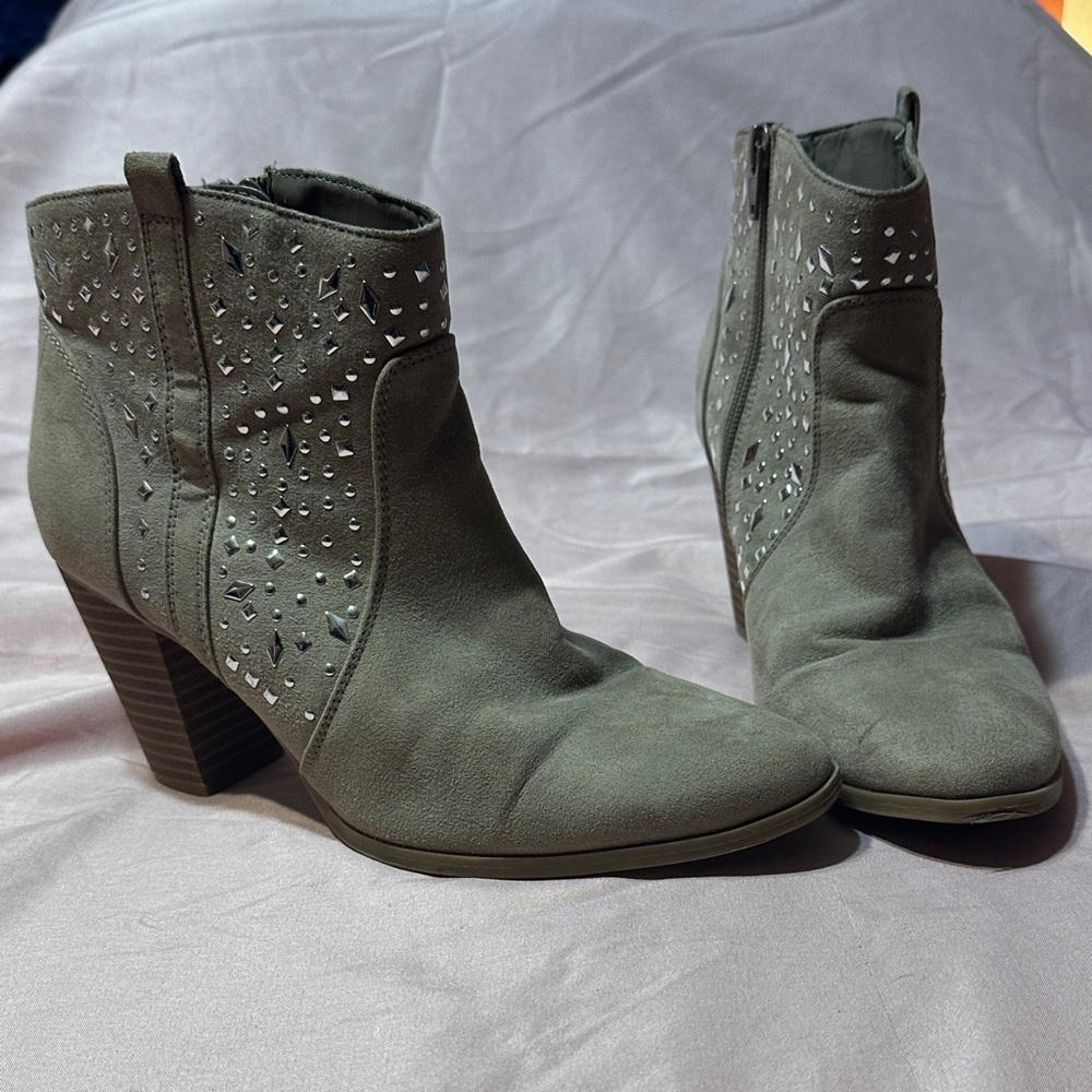 Jennifer Lopez Studded Olive Ankle Boots